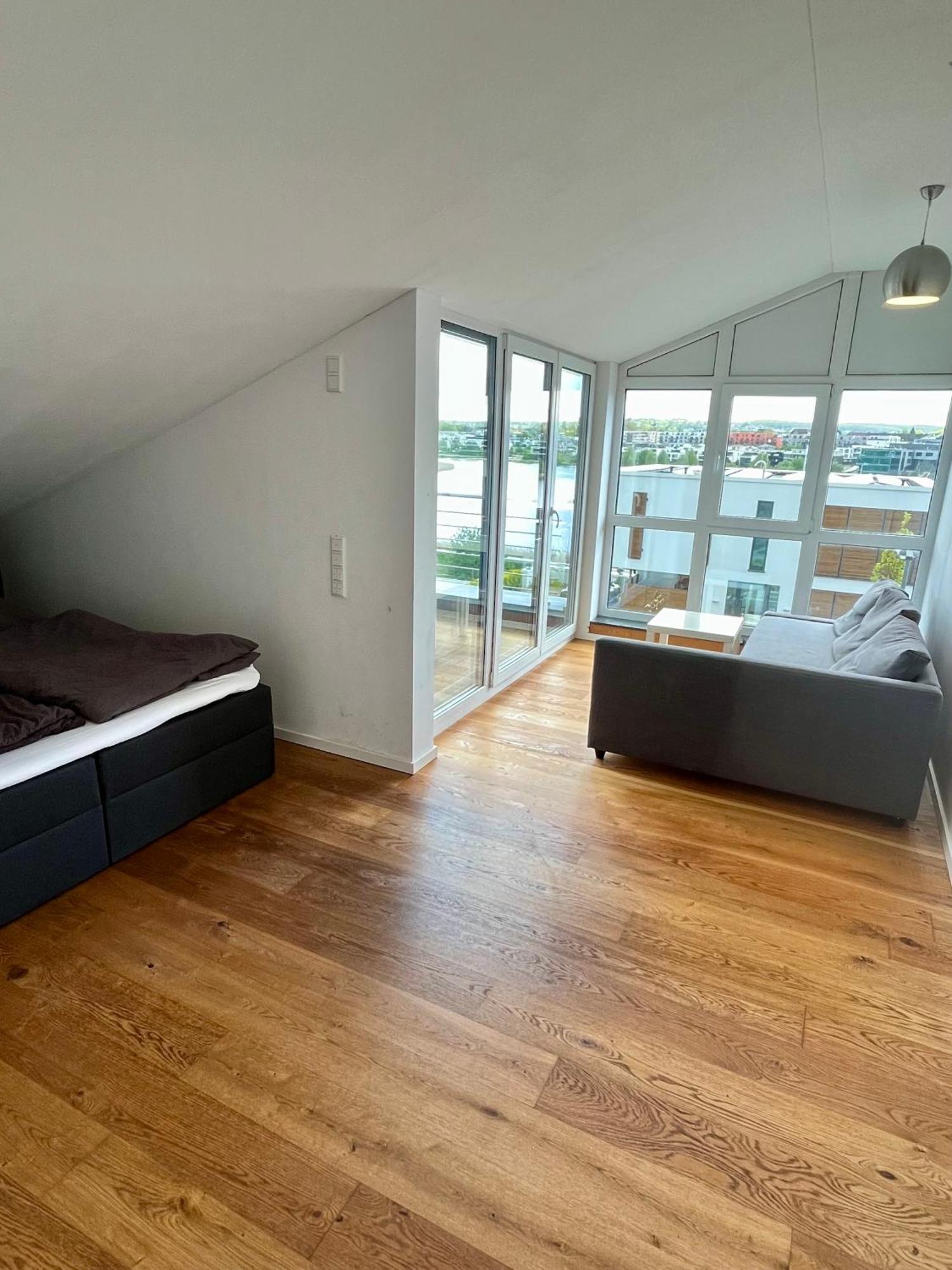 Haus Mit Panoramablick Auf Den Phoenixsee Dortmund Luaran gambar