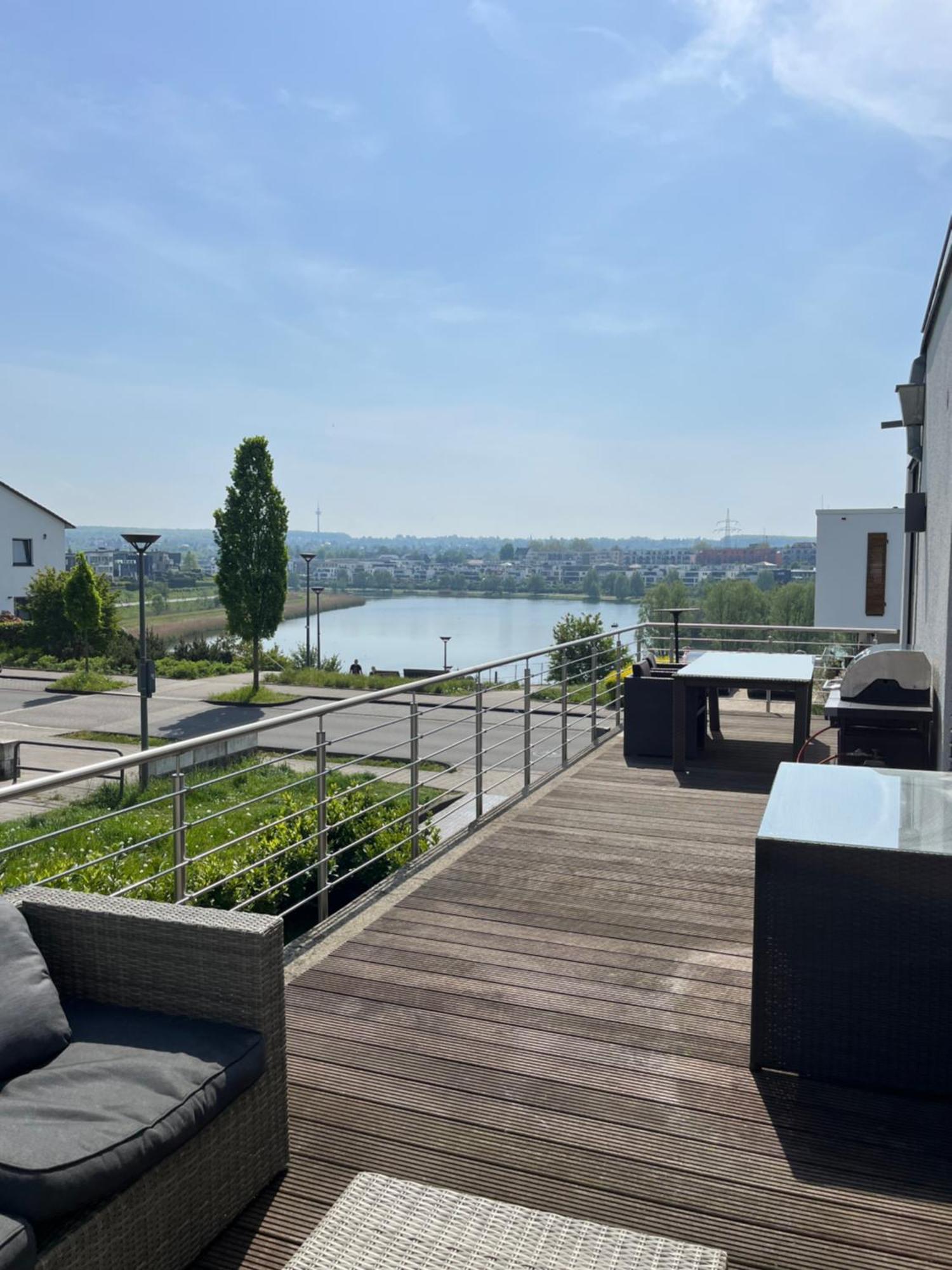 Haus Mit Panoramablick Auf Den Phoenixsee Dortmund Luaran gambar